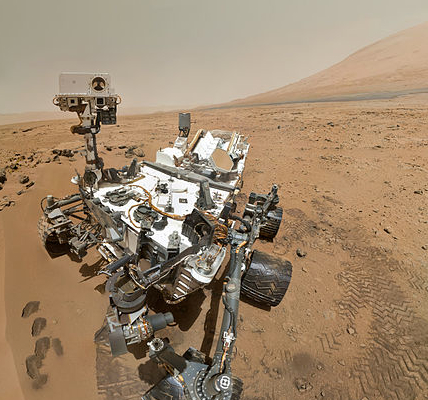 Curiosity rover self-portrait (detail) using Mars Hand Lens Imager, Sol 84 (31 October 2012).